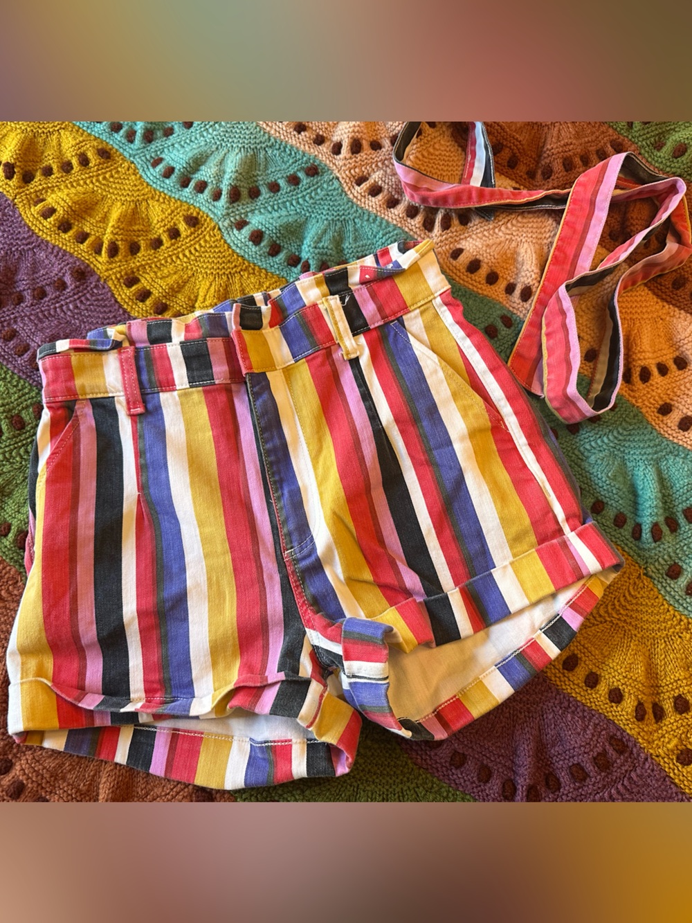Sz 10 Express Shortie Extreme High Rise Striped Shorts